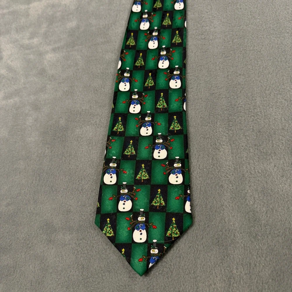 Yule Tie Greetings‎ Hallmark Christmas Tie Green Black Snowman Christmas Tree